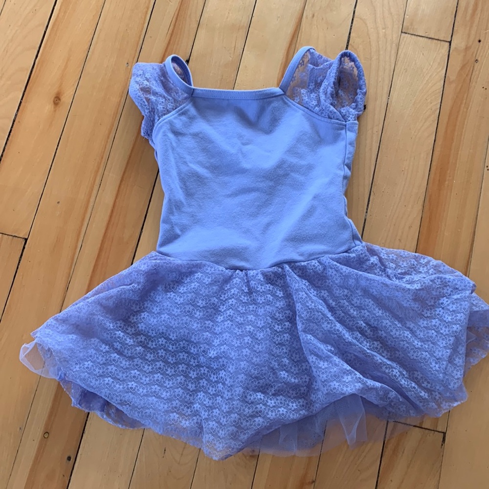 Size T (3t) ballet leotard. Perfect condition. Lavender color